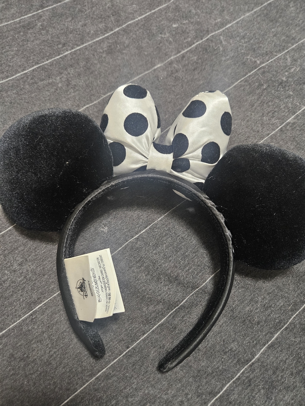 Disney Black Minnie Ears Headband with White Polka Dot Bow - Picture 2 of 4